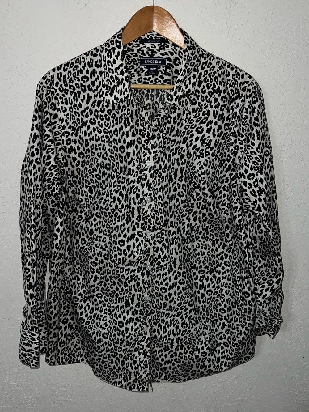 Lands' End Women's No-Iron Supima Cotton Button-Down Shirt Leopard Print 20W.